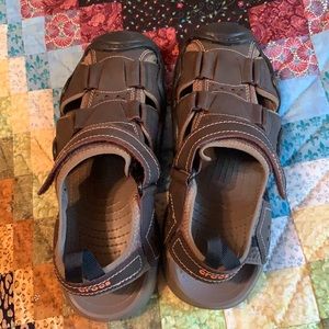 Men’s croc sandals